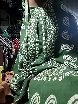 Sweet-runi live sex cam