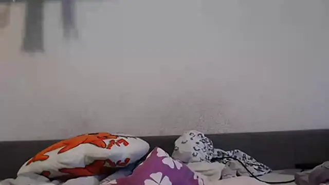 delightful_sofi webcam