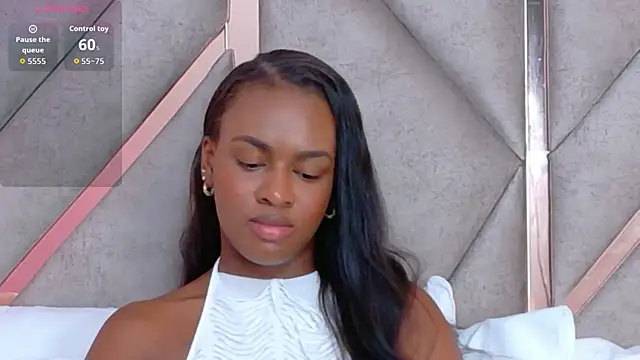 chatroom free Sally-Noa