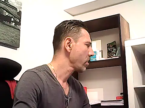 mastercharisma35 webcam