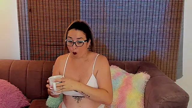 ariana_cross live sex cam