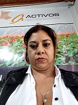 Laura-Hernandez webcam