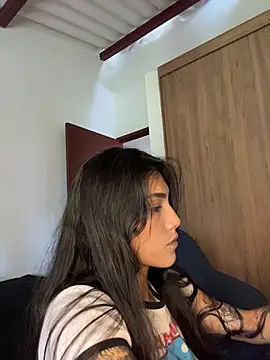 Twoshotsparty420 webcam