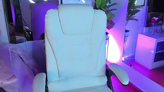 Cloee_Rainbow1 webcam