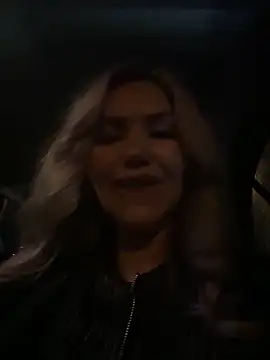 AnikaSunshine webcam