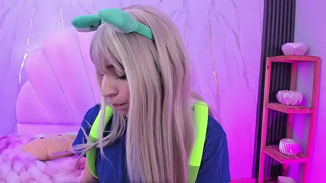 Preview AliiceWonderland_