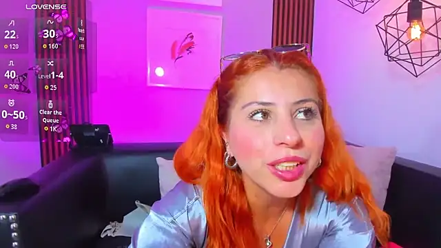 Nahiajhonson_ webcam