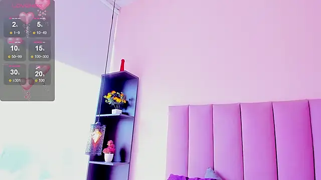 violet_myerrs webcam