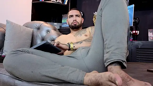 matteosantos Live Webcam on Stripchat