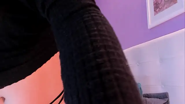 charlotte11-11 - Charlotte11-11's free webcam - UK Sex Cams