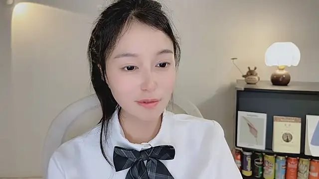 onechestnut - Onechestnut's free webcam - UK Sex Cams