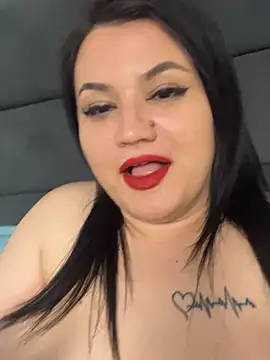Xannyzzzz live sex cam
