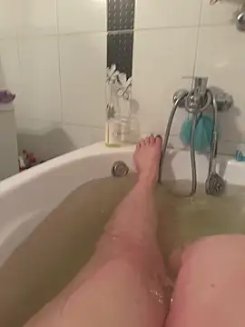 SunnyLeila2101 webcam