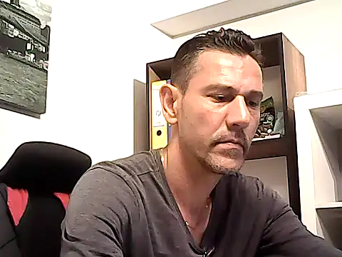 mastercharisma35 (Ask my age) - like ???