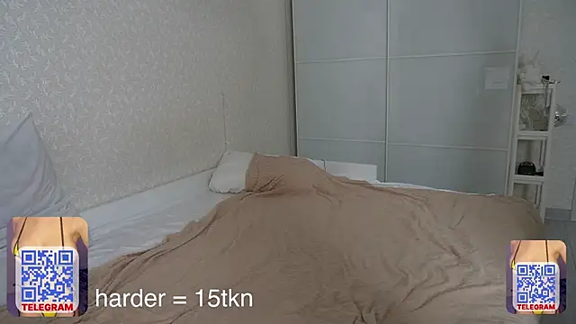 cream_fucks webcam