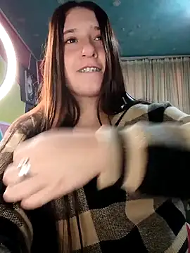 Webcam Model (Mysticdooll69) is live