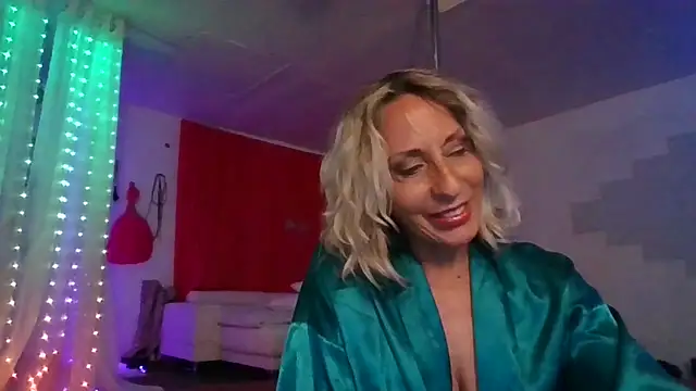 sweet-ginger - Sweet-Ginger's free webcam - UK Sex Cams