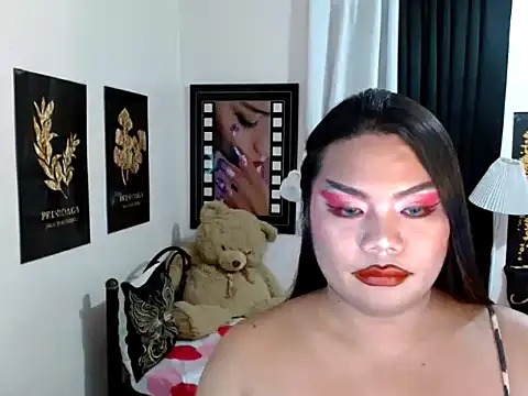 tsbrianahugecock - TSbrianaHugeCock's free webcam - UK Sex Cams