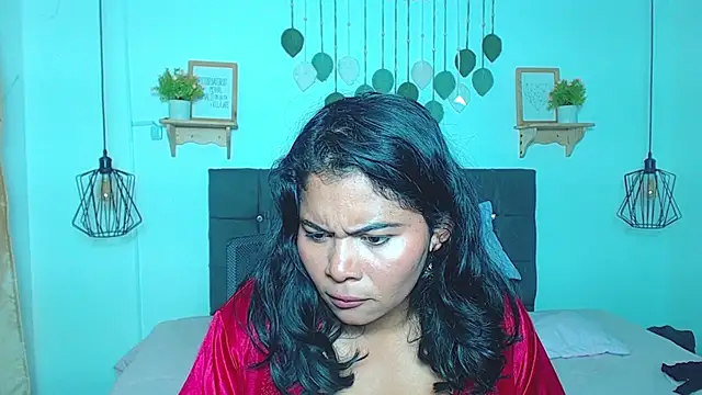 adult live cam Emma Hassani