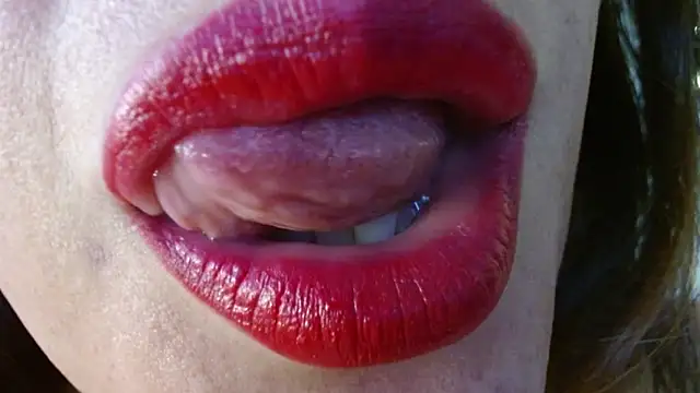 miss_evoleth2 live sex cam