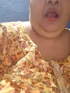 tamilthanushri live sex cam