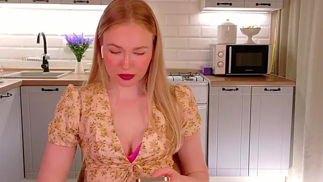 Veronika_Mitchel webcam