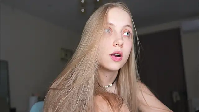 Appr0ved_ - Live Cam