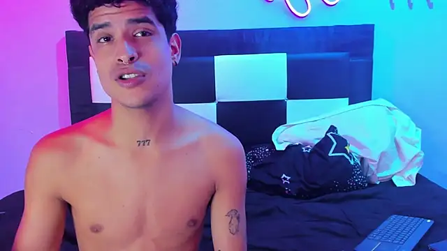 Lucky_boys__X webcam