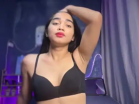 SuperHoTS_Yumi webcam