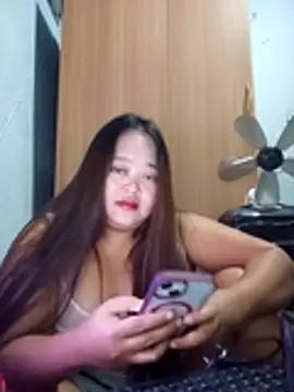 sweetbigtits19 webcam