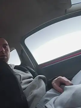 rotteei1 (Ask my age) - Show Dick in car public