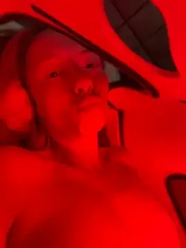 misspollypeach webcam