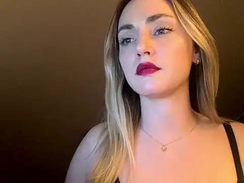 ScarlettSensitive webcam