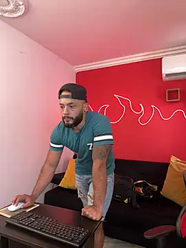 Live sex cam of Mike_savage3