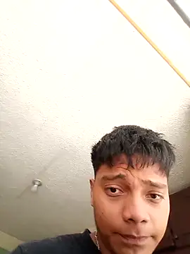 rjonathana (M twink) - Me Quito el boxer