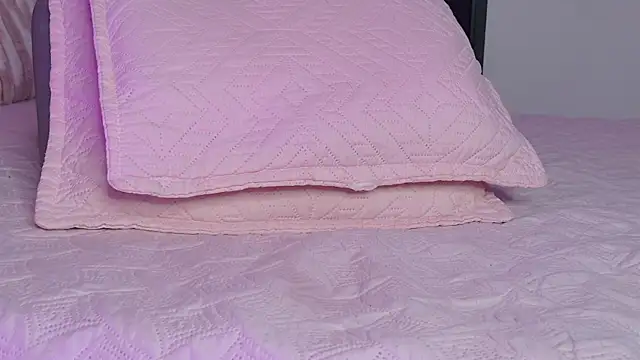 kendal_rossi - Kendal_rossi's free webcam - UK Sex Cams