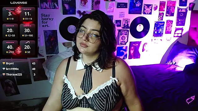 Roxy_f_w webcam