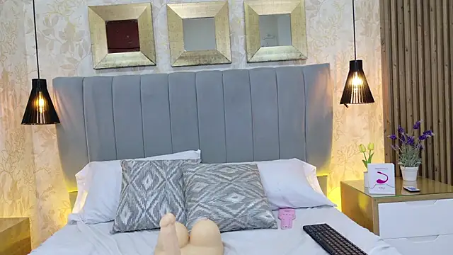 carrie_gb - Carrie_GB's free webcam - UK Sex Cams