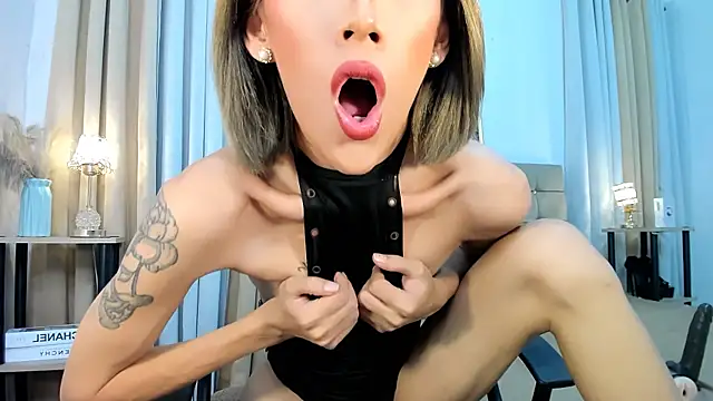 catiana_moore Live Webcam on Stripchat