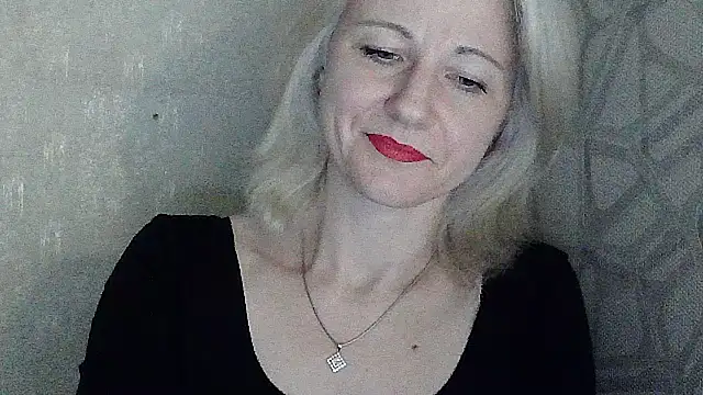 chatting Katerina-Kissa