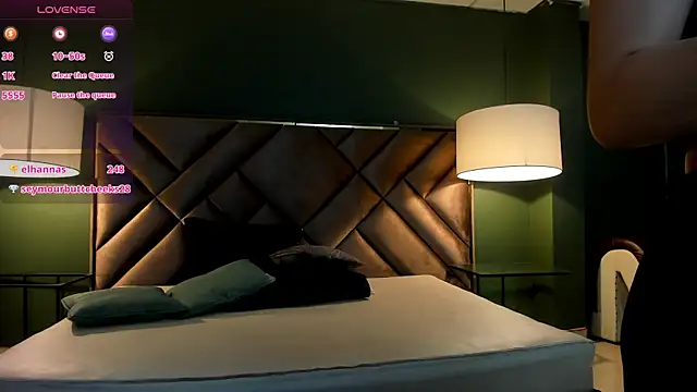 kya_wild - Kya_Wild's free webcam - UK Sex Cams