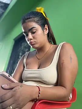 Kaily_Sweet16 webcam