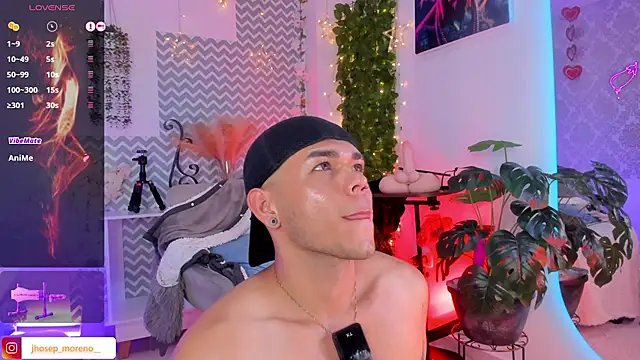jhosepMoreno live sex cam