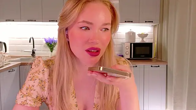 Veronika_Mitchel webcam