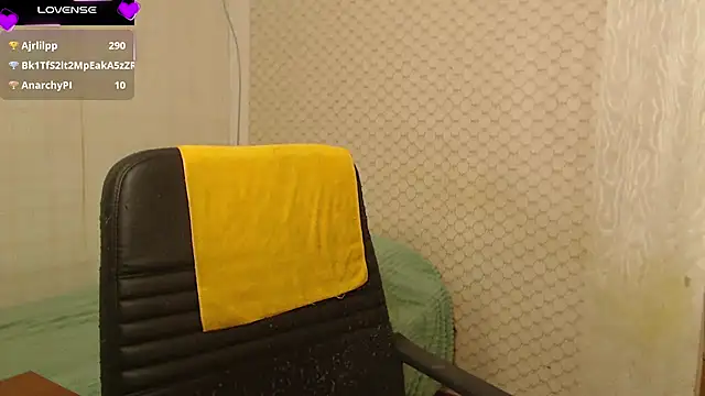 Janiffer_MiMi webcam