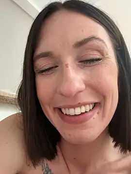 lola_tentatiion webcam