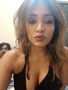 zoyarathore live sex cam