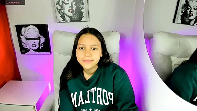 SamanthaRoldaan webcam