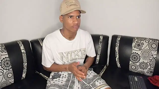 JUANBIGCOCK21CM webcam