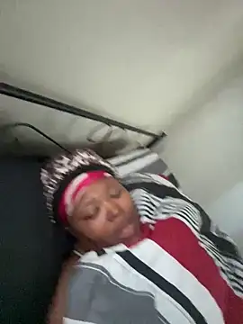 Chocolatebunnyxx96 webcam